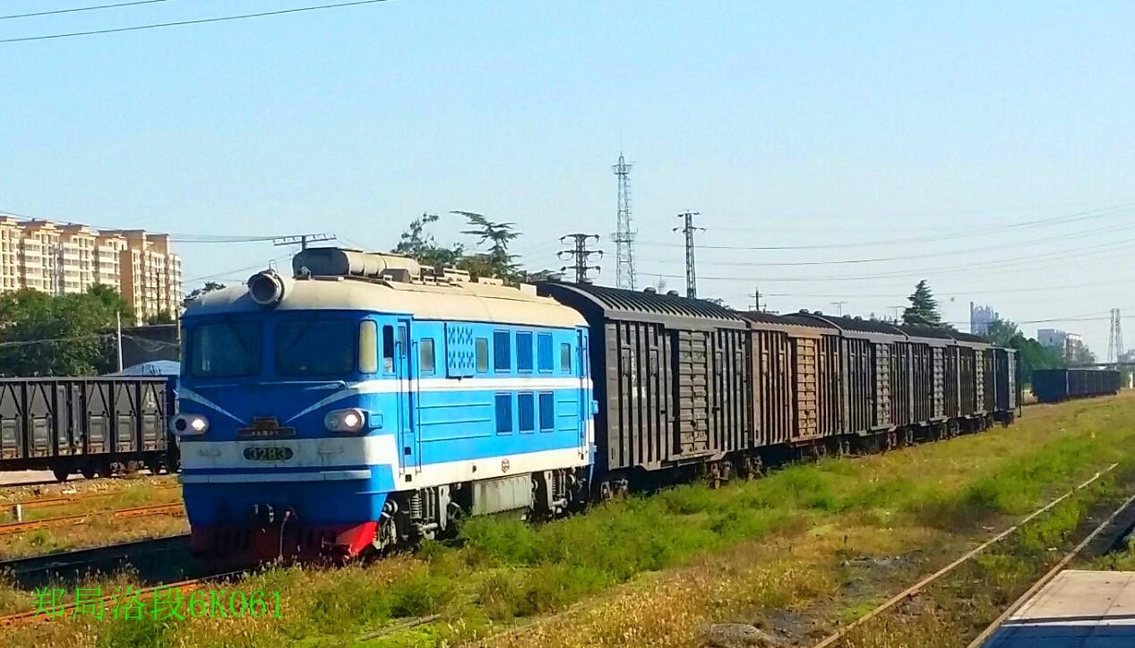 洛宜铁路宜阳化肥厂小北京调车作业西局西段hxd3d0330(k82)郑局洛段