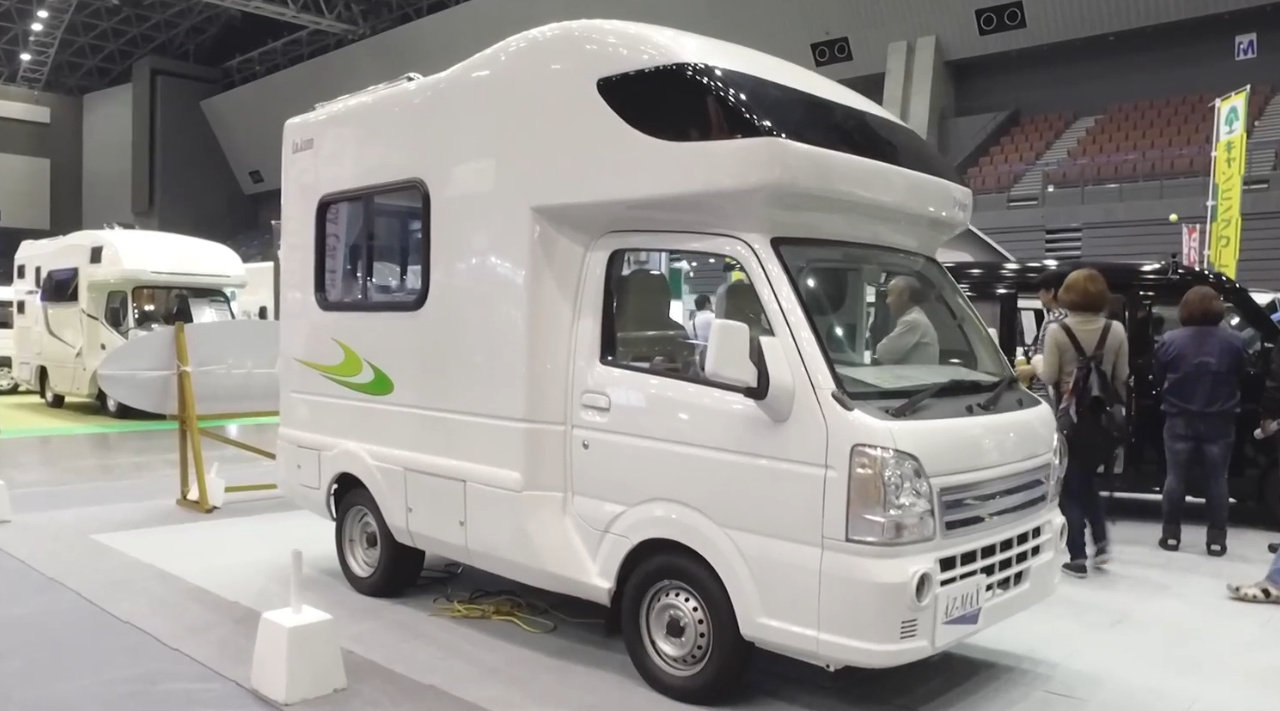 铃木再次为百姓省钱了!全新房车13万起,这下旅游不用租房了