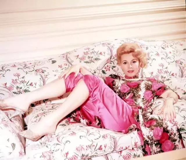 莎莎·嘉宝神话般的传奇人生,睡遍明星总统,成为一代传奇名媛!