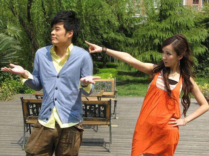 《爱情公寓》演成盗墓公寓?胡一菲和曾小贤等人被骂,赢票房输