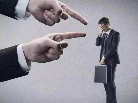 老员工天天被老板骂废物，却依然不愿辞职，原因让人无言以对|废物|老师傅|辞职