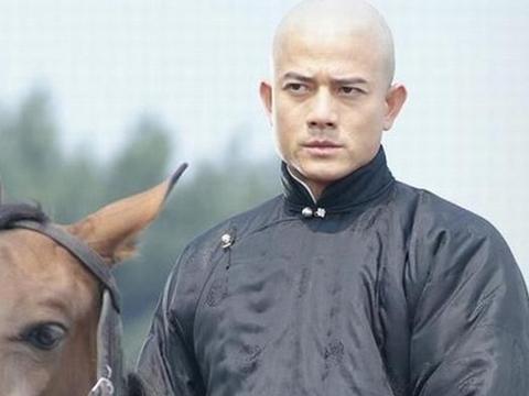 光头才是检验男明星颜值的标准:谢霆锋很男人,李晨的却很好笑|谢霆锋|李晨|光头|男明星|检验_新浪新闻