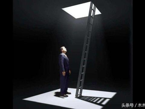 年轻女性陷入生存困境时应该去哪里寻求帮助?——基于300个真实案例的救助路径分析