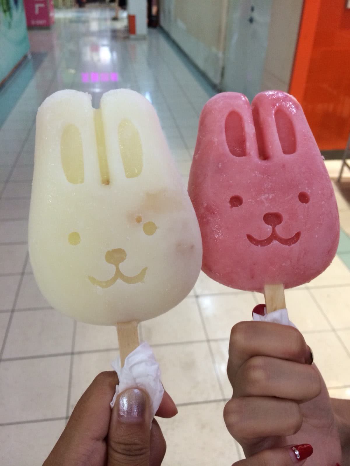 香甜美味的冰棒也不适宜多吃,他们会对身体健康造成威胁