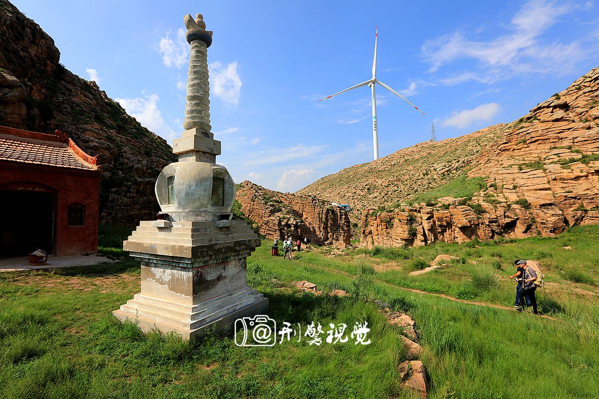 摄影 :@刑警视觉  南天门位于县城北20公里处,主景区由两座山势迥异