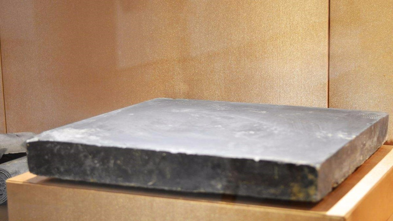 紫禁城御用地砖原来是泥巴做的,并非黄金!是物以稀为贵吗?