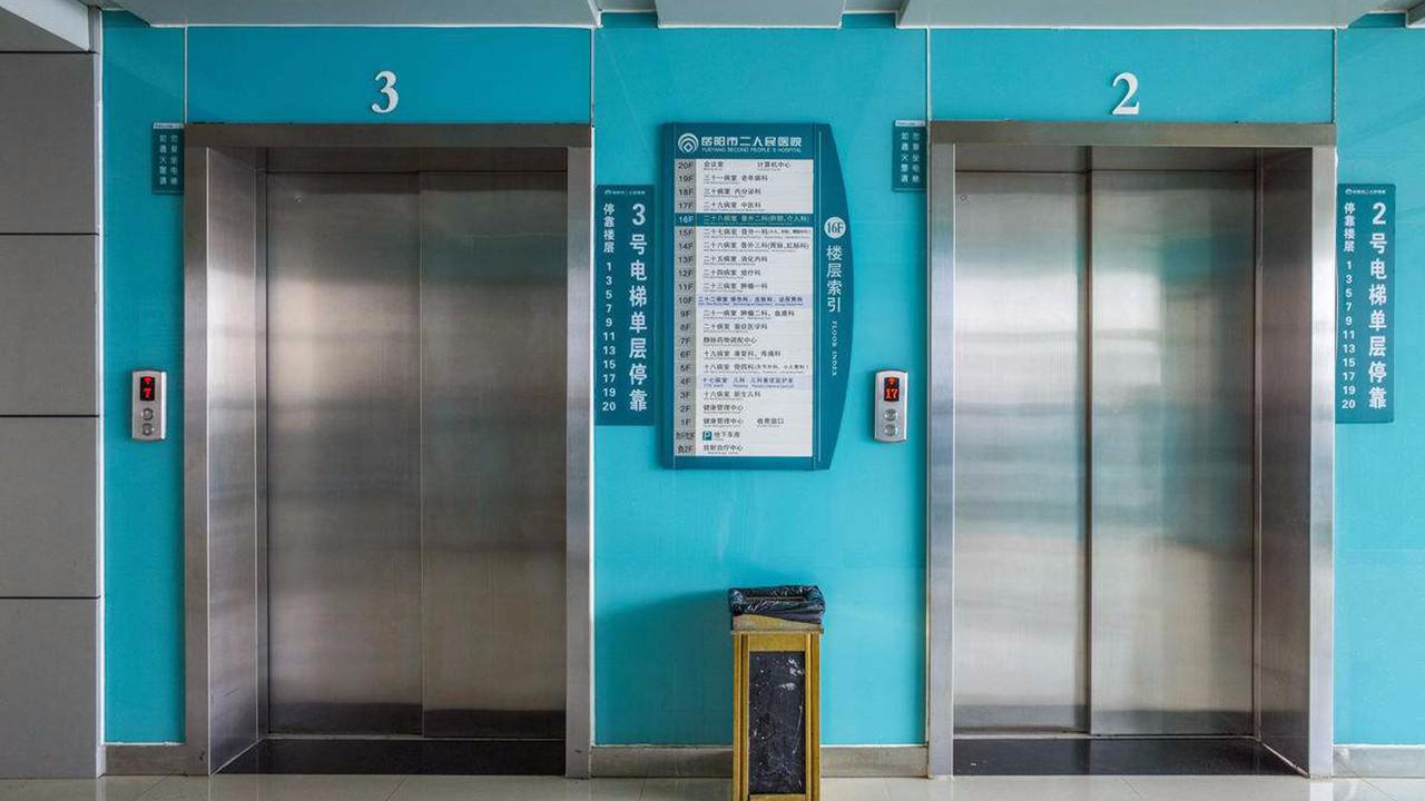 为什么医院的电梯,都不采用双向开门?看完长见识了