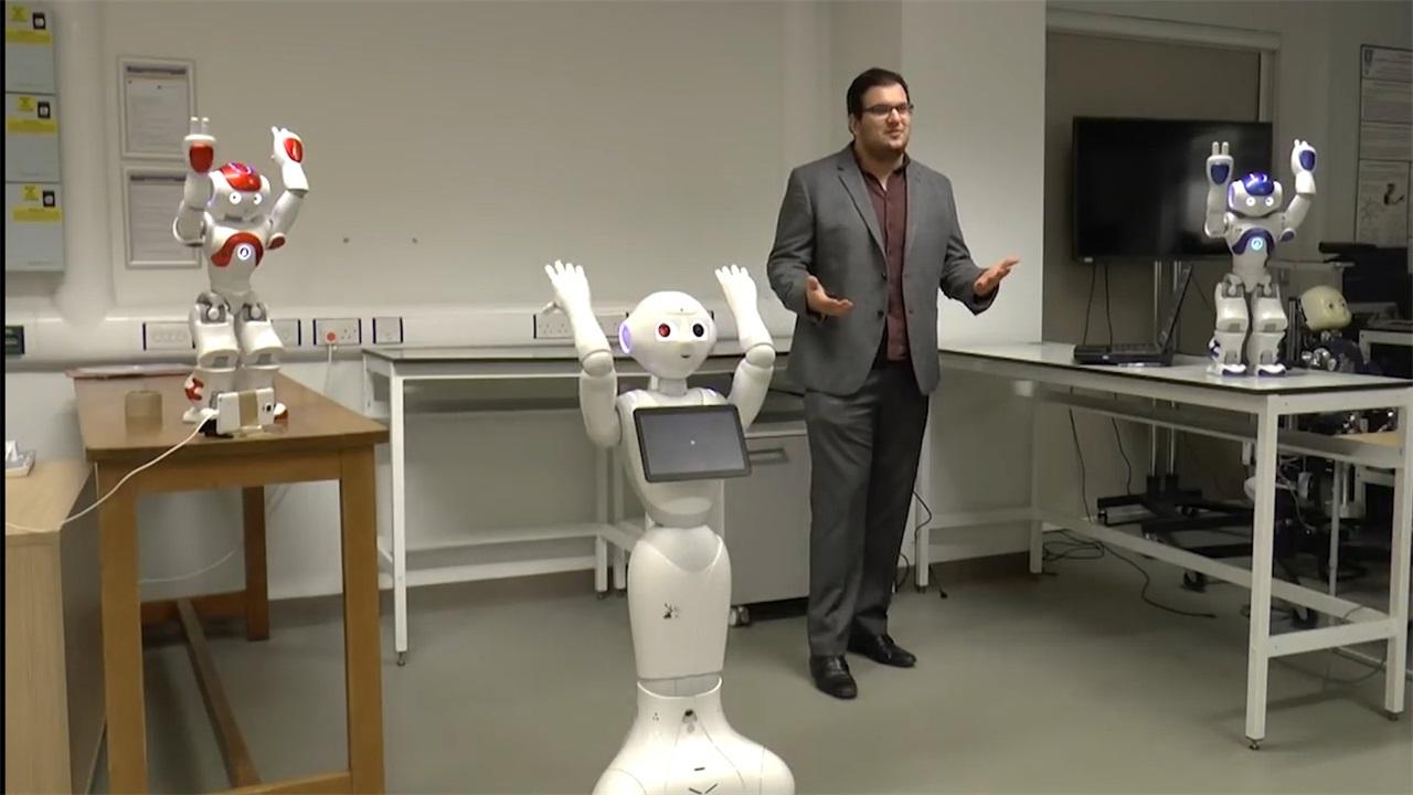 程序员通宵编写机器人程序只为向女友求婚女友并不买账