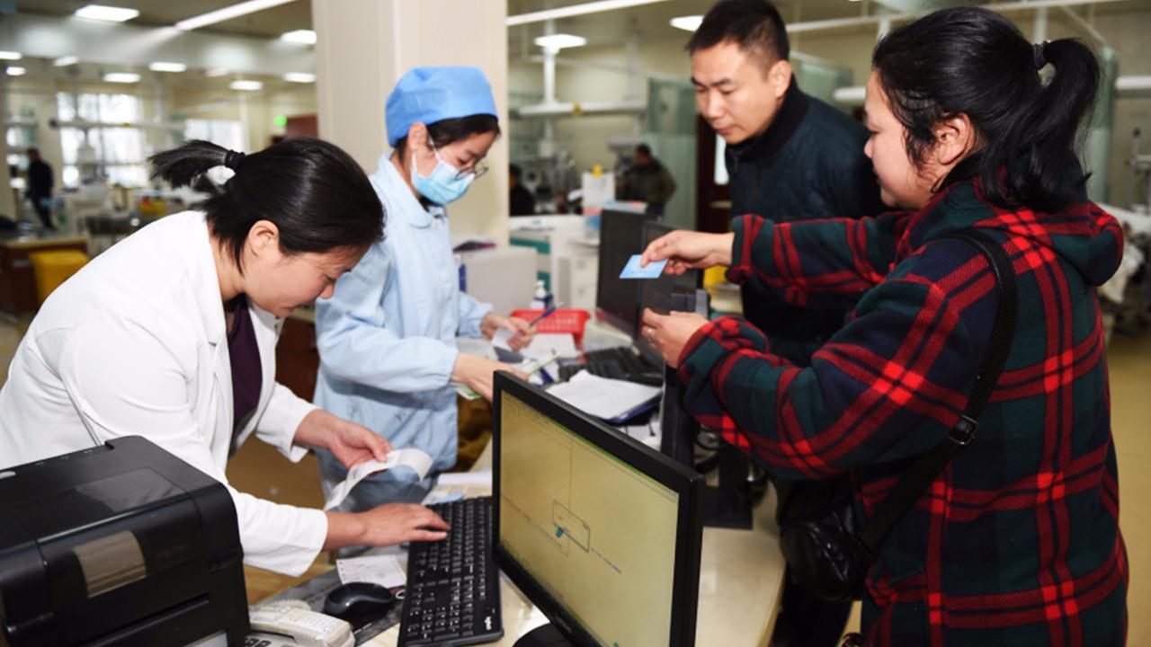 假如住院病人没钱交医药费,医院会怎么处理?答案你万万想不到