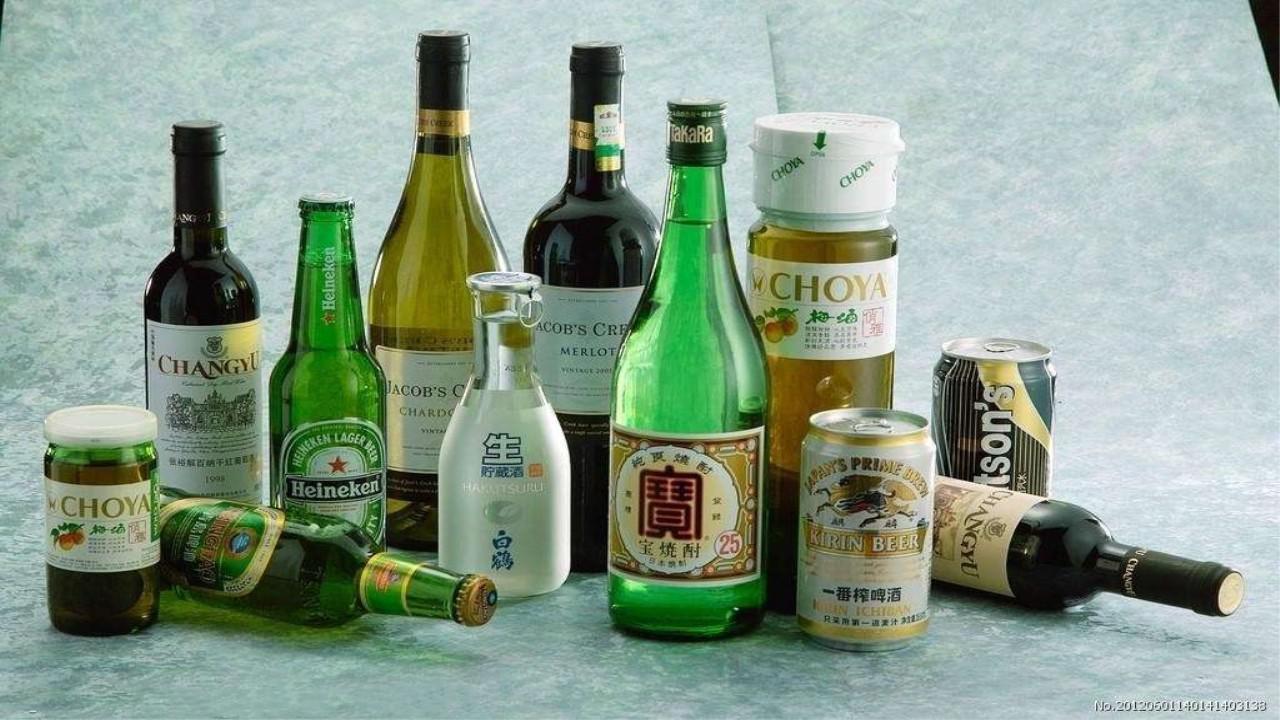 为什么红酒白酒啤酒,千万不能混着喝?看完记得转告身边人