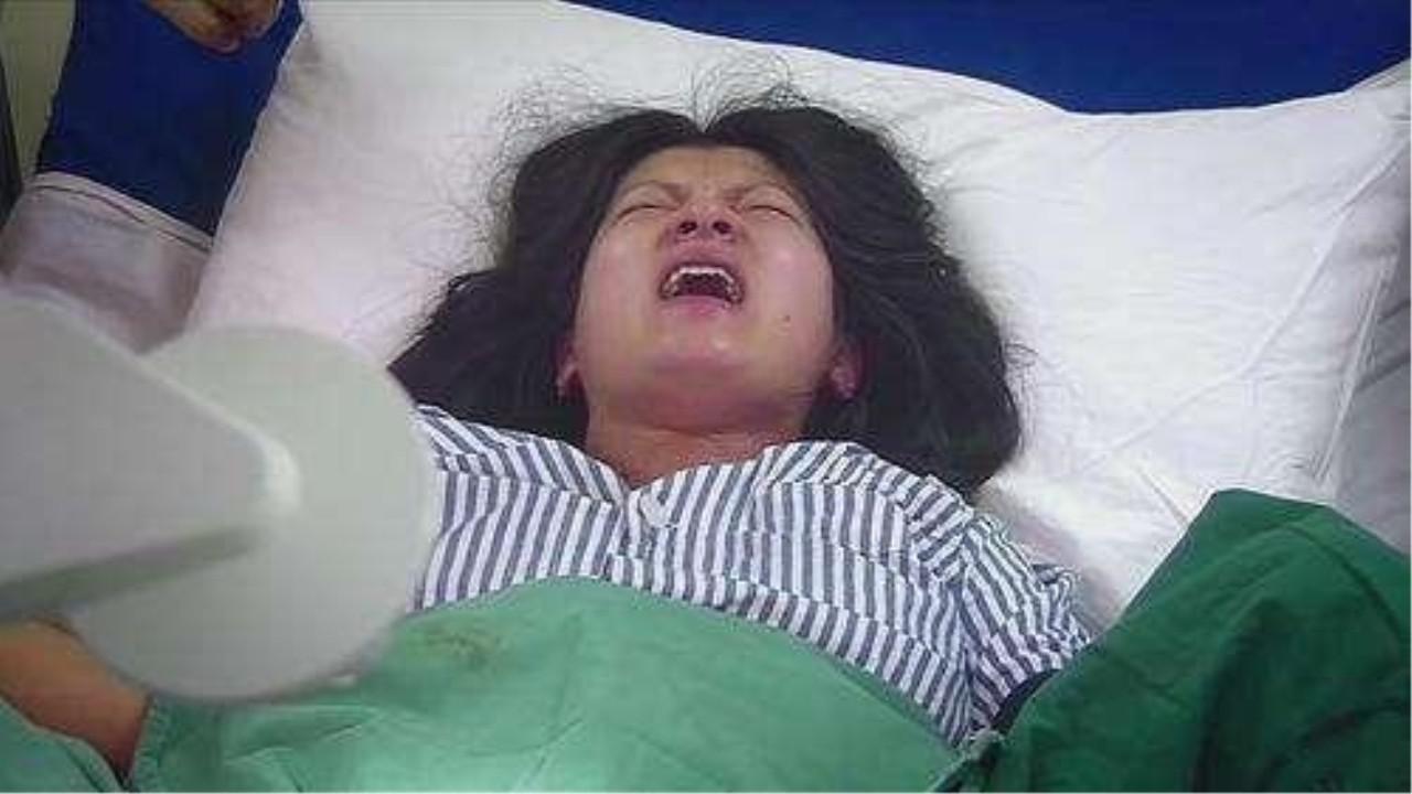 中国最早生孩子的女人图片