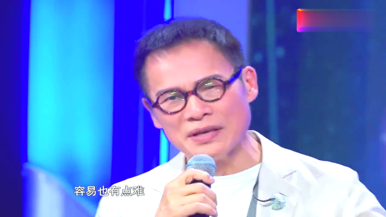 罗大佑携模仿者演唱《恋曲1990》,你能听出哪个是原唱吗?