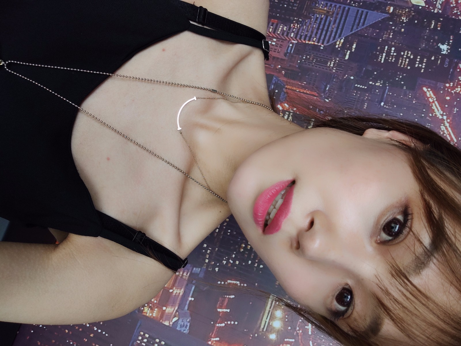 一加6前置摄像头自拍样张解析:妹子拍完爱不释手