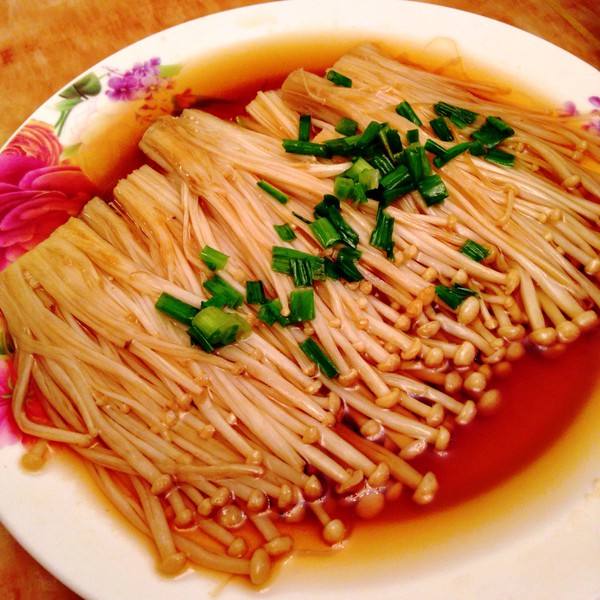 金针菇好吃又养生,保护肠道,防便秘,增强抗癌机能,很神奇!