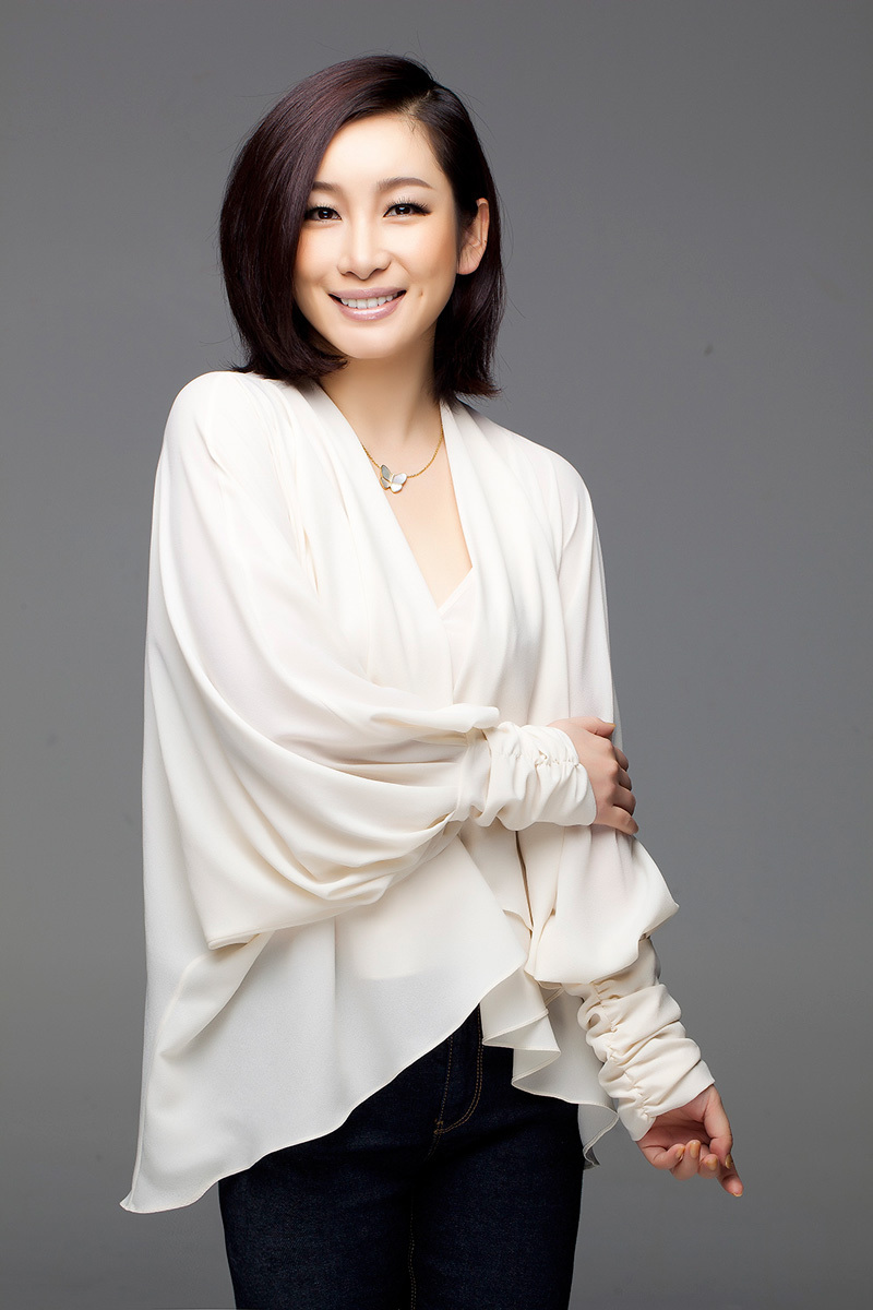 秦海璐饰演"安宁" 撩陈伟霆霸气妩媚