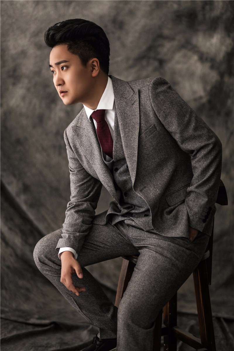 徐一鸣新歌融合流行与摇滚元素 《曾经的少年》震撼发