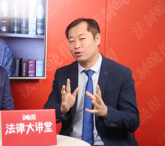 不仅个人坚持做公益,在张志伟律师的影响和带领下,百瑞律所也参与了