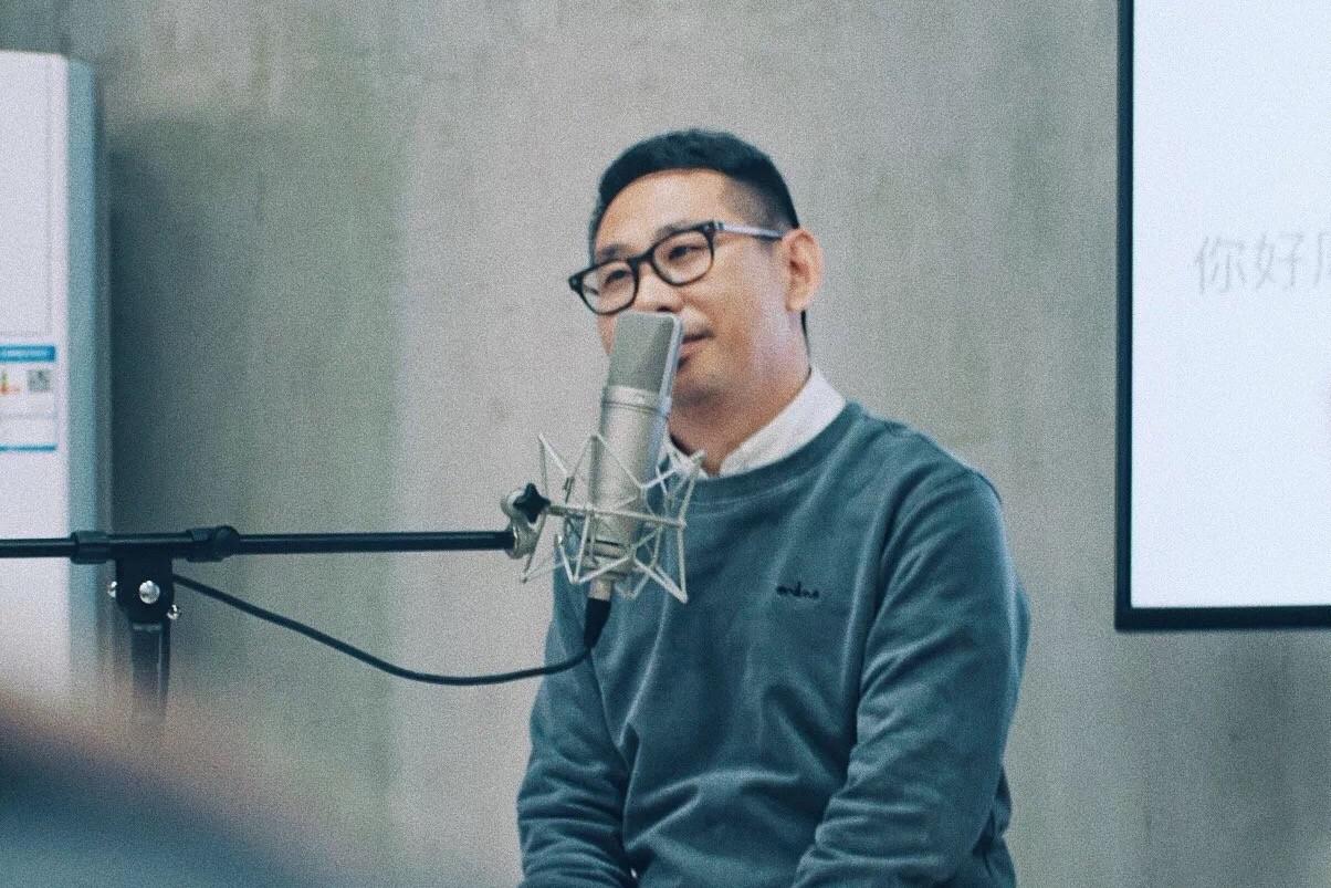 "中国好嗓子"电影《厉害了我的国》解说周扬:做一个声音的舞者