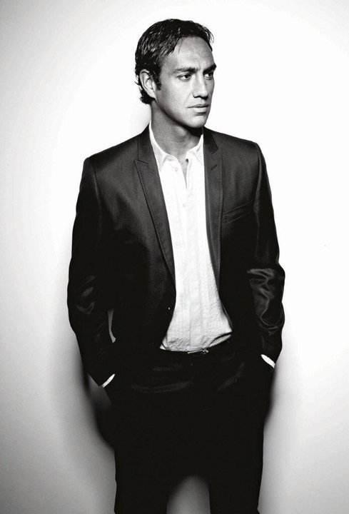 实际上关于新内斯塔,新卡纳瓦罗,新马尔蒂尼的故事总是不断出现,在