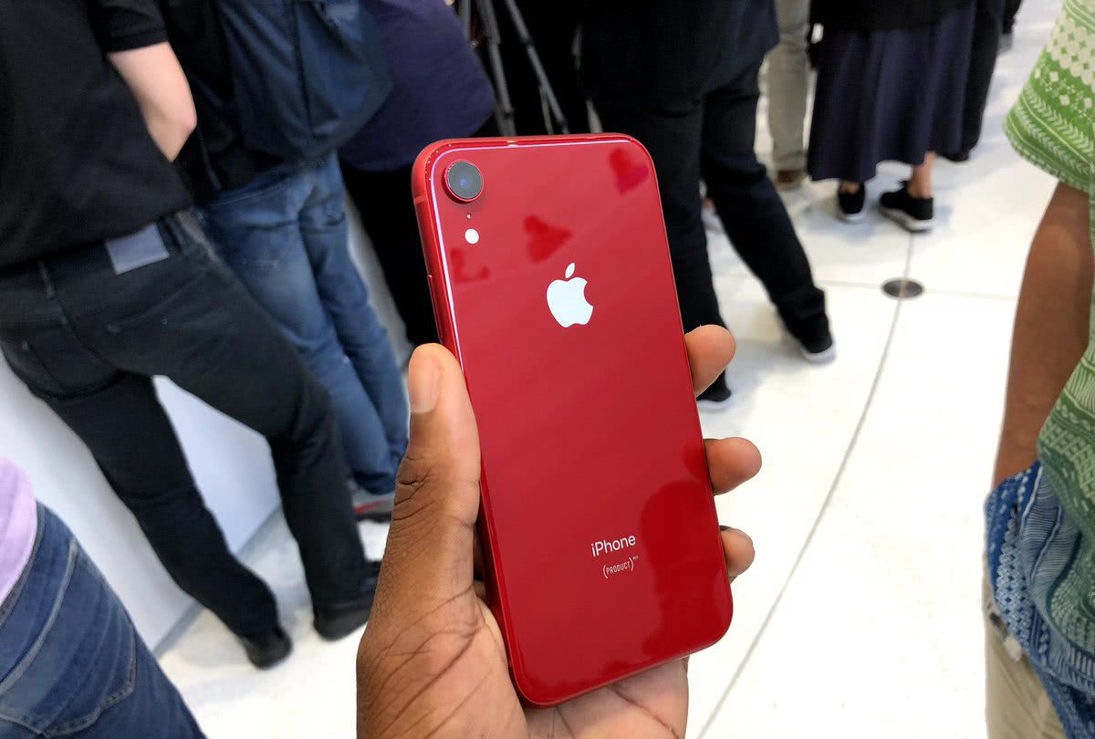 最便宜的iPhone XR真机图赏 网友吐槽:像拼多