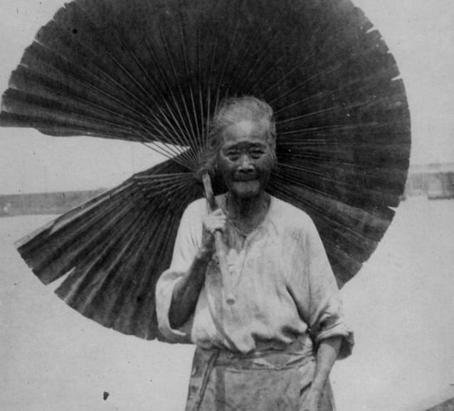 老照片: 百年前中国老人的真实生活, 最后一张令人心酸