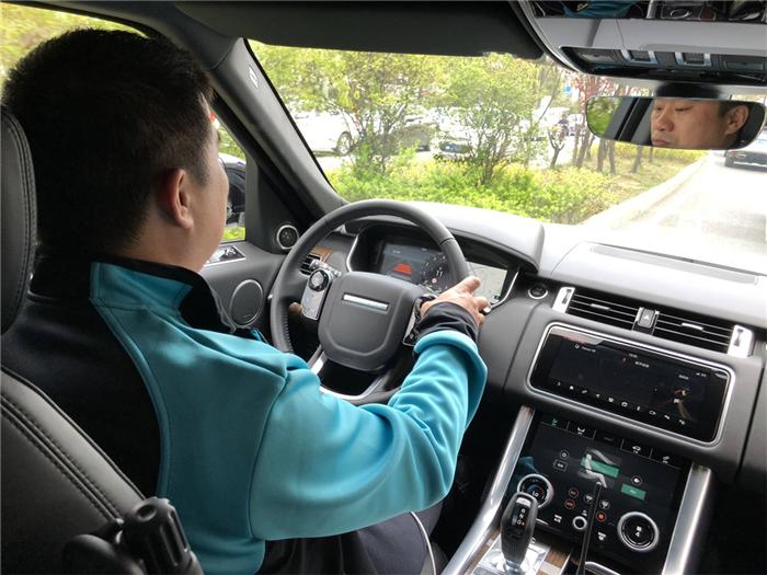 试驾路虎揽运p400e-新浪汽车