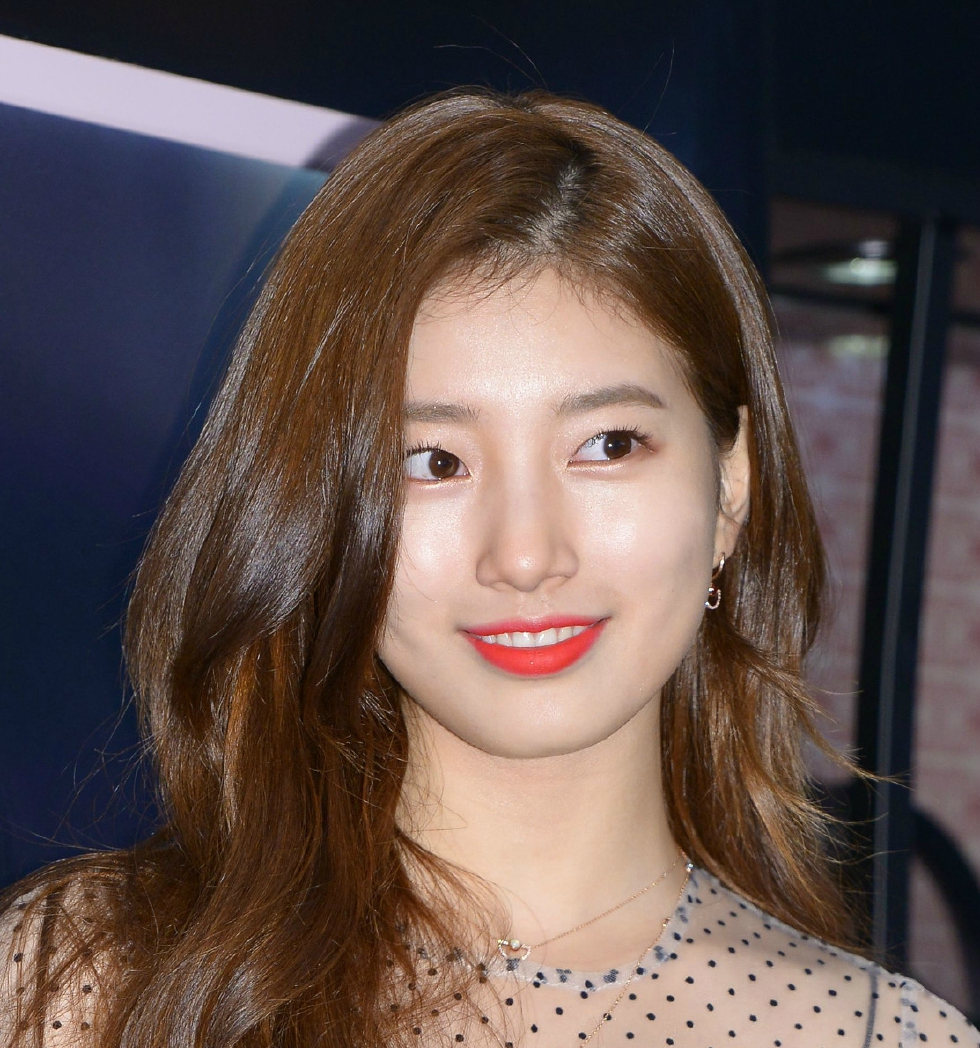 韩国美女裴秀智