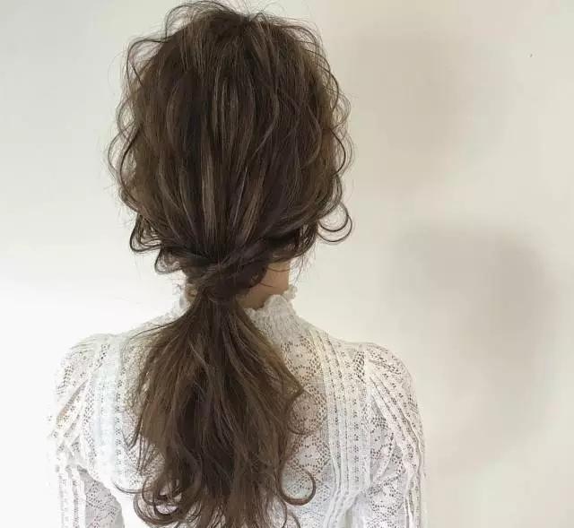 "小鲜女"扎发, 自带仙气的发型, 让你美成"小仙女"