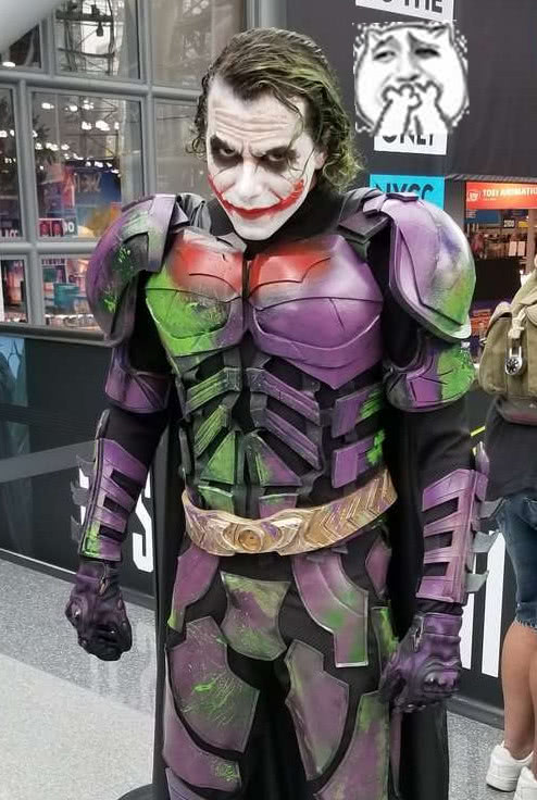 美国小哥cos小丑完美还原希斯莱杰版粉丝看后泪奔