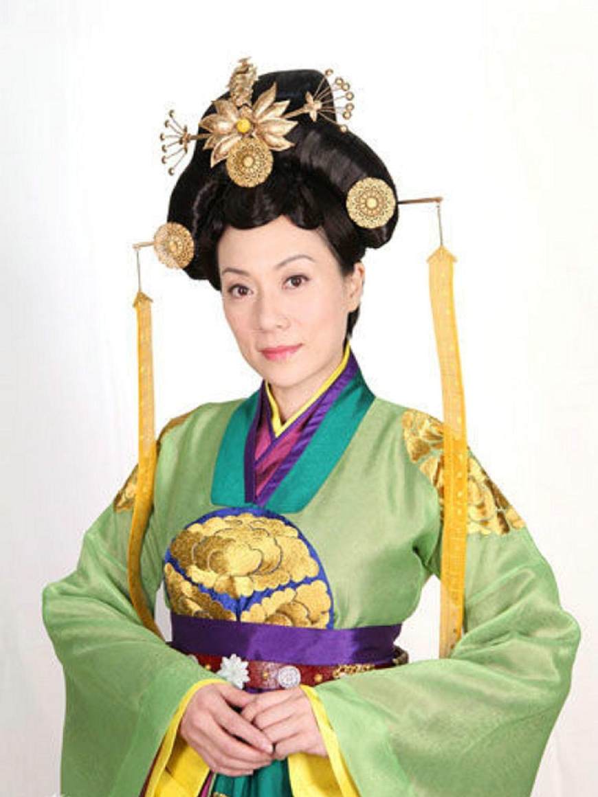 最牛母亲,四个儿子皇帝,两个女婿皇帝,她自己光太后就当了3次