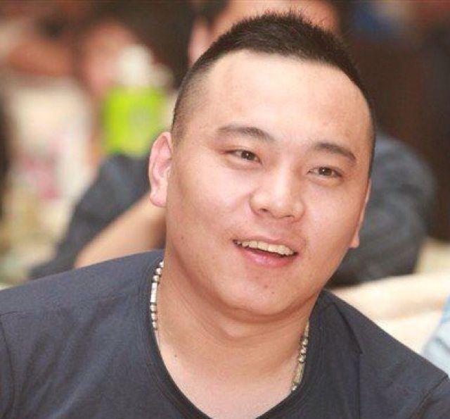 但在赵本山的徒弟当中,有一个徒弟却让赵本山十分不顺心,那就是田娃