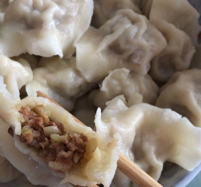 包一顿芸豆肉水饺,味道杠杠的,也不用炒菜了