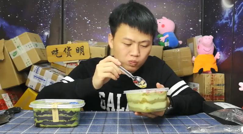 吃货明吃抹茶草莓千层和抹茶奥利奥千层纯手工制作无添加剂