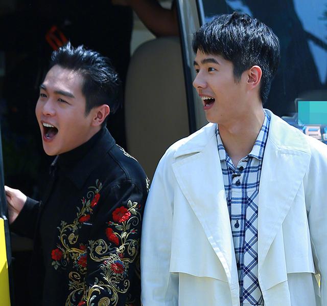 明侦四子上线张若昀版哈士奇超酷刘昊然版柴犬简直不要太可爱