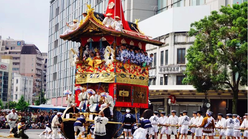 谷町君:行走的美术馆:祇园祭的山鉾_新浪新闻