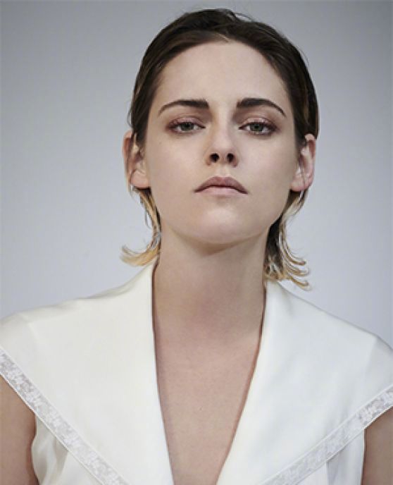 克里斯汀斯图尔特kristenstewart身穿chanel服饰登上mastermind