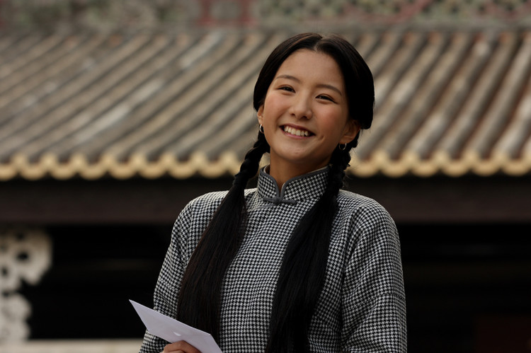 陈嘉桓1992年出生,是个演员,也是个模特~其实她在娱乐圈的名气不大