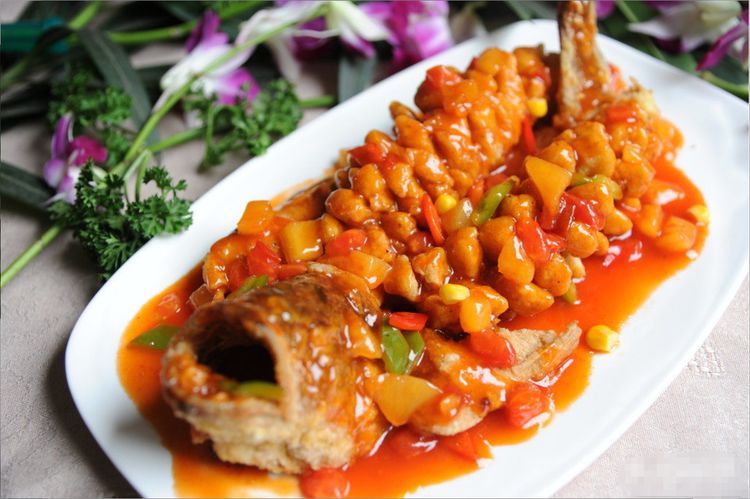 亲手做了一道糖醋松子鱼,做法简单,小白也能轻松上手