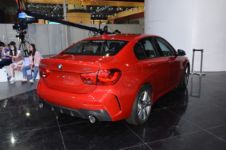 2018广州车展:宝马1系三厢m运动版车型首发亮相