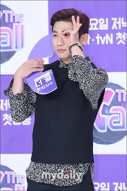 金钟国等人出席Mnet新综艺《The call》发布会