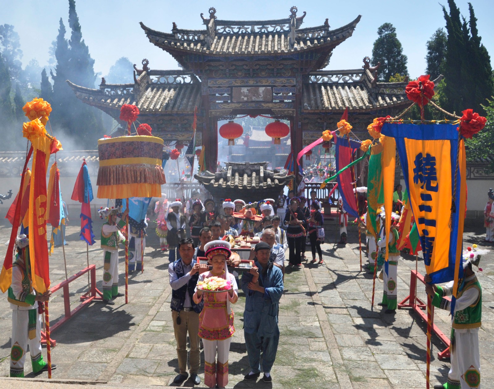 云南民族村五一节邀你参加白族绕三灵活动