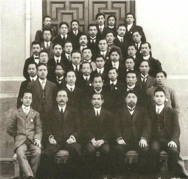 为什么说华兴会推动了中国资产阶级革命高潮的到来?