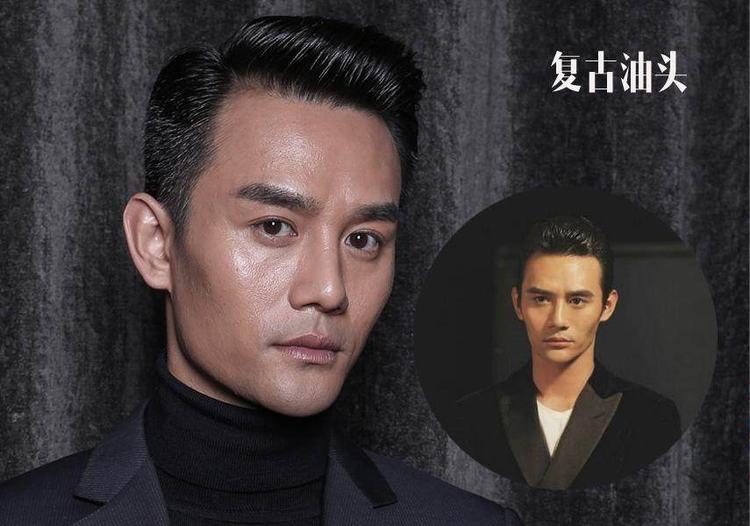 邓超的复古油头看起来很有时代感,给人的感觉很稳重