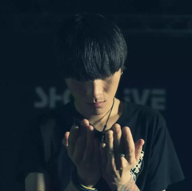 孤城少年热血归来耿琦