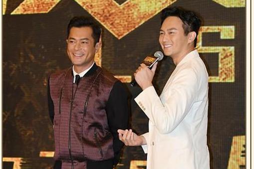 当47岁古天乐同框46岁张智霖,网友:终于知道熟男杀伤力有多大了