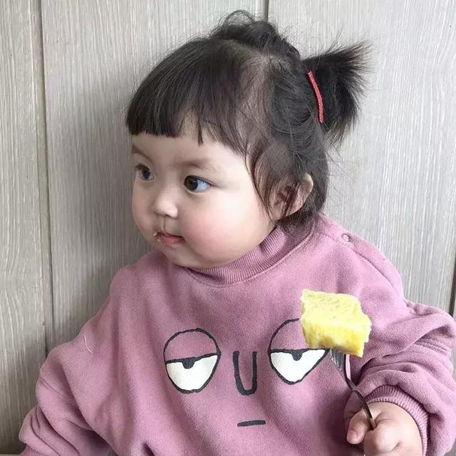 宋民国后,又一个萌哭百万粉丝的网红表情包来了!好想生同款女儿