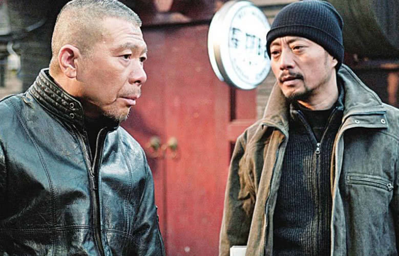 冯小刚再展老炮儿风采,大闹机场餐厅,没有一道能吃的下饭菜吗!