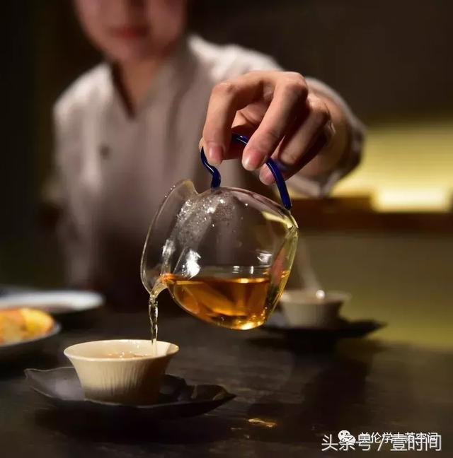 90后女神:我们也很会喝茶