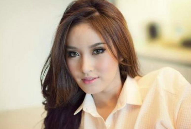 泰国颜值最高的4大人妖:4,潘维拉斯,曾经在"蒂法妮小姐"选美大赛总