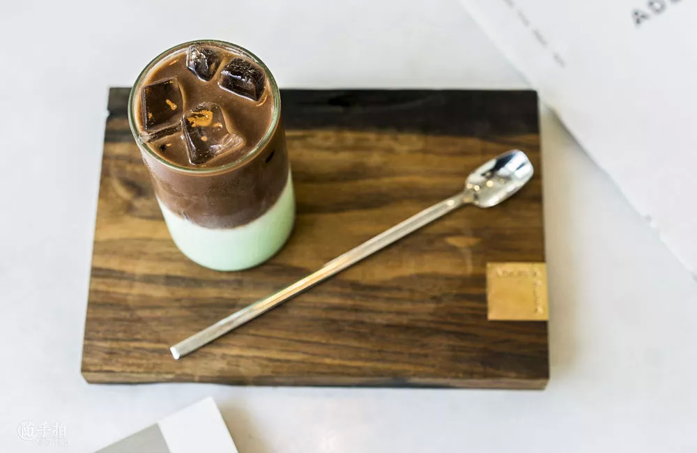 还有ins超火的竹炭咖啡,第一次强烈希望你们都要不远万
